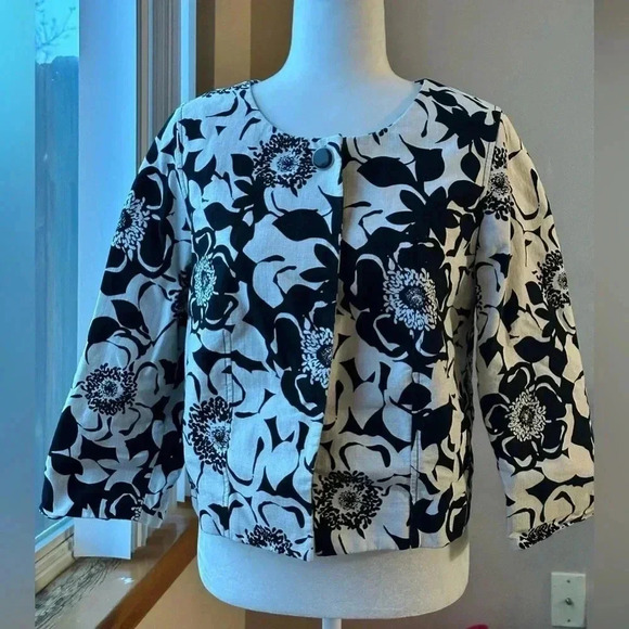 Merona Jackets & Blazers - Merona size small blazer